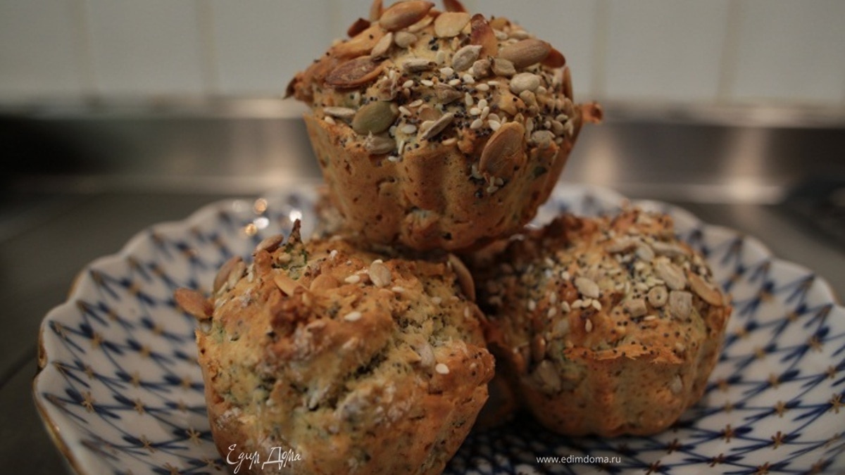 Булочки с семечками и зеленью 