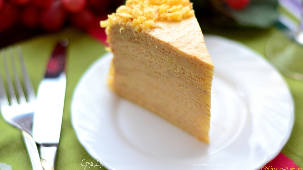 Закусочный "Наполеон" из заварного теста с нежным лососевым крем-муссом