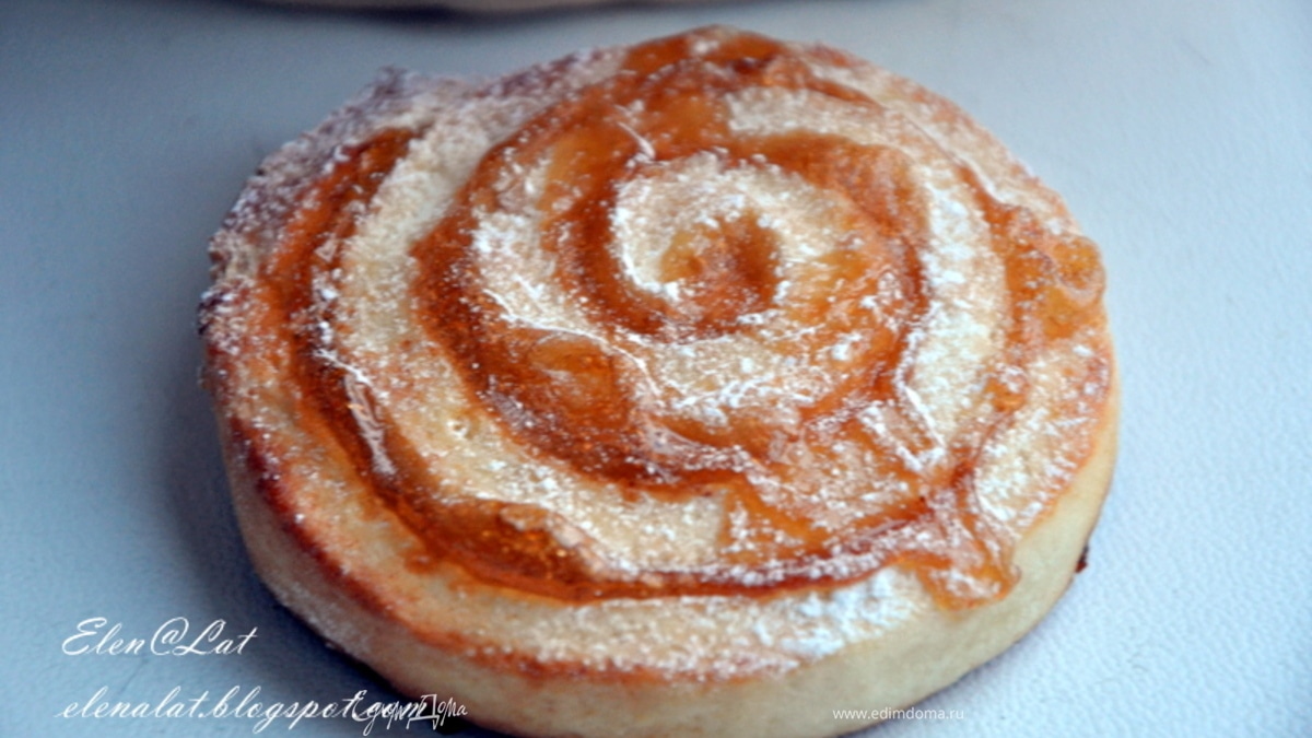 Вертушки из творожного теста с яблочным повидлом