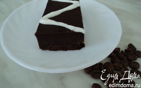 Рецепт Пирожное "Черный шоколад" со взбитыми сливками
