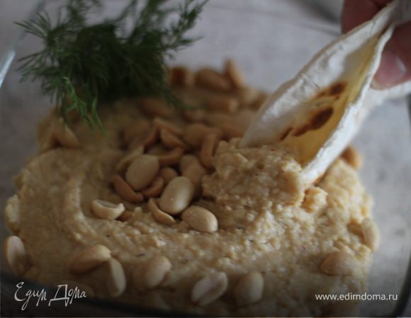 Хумус с домашними лепешками Хумус с домашними лепешками