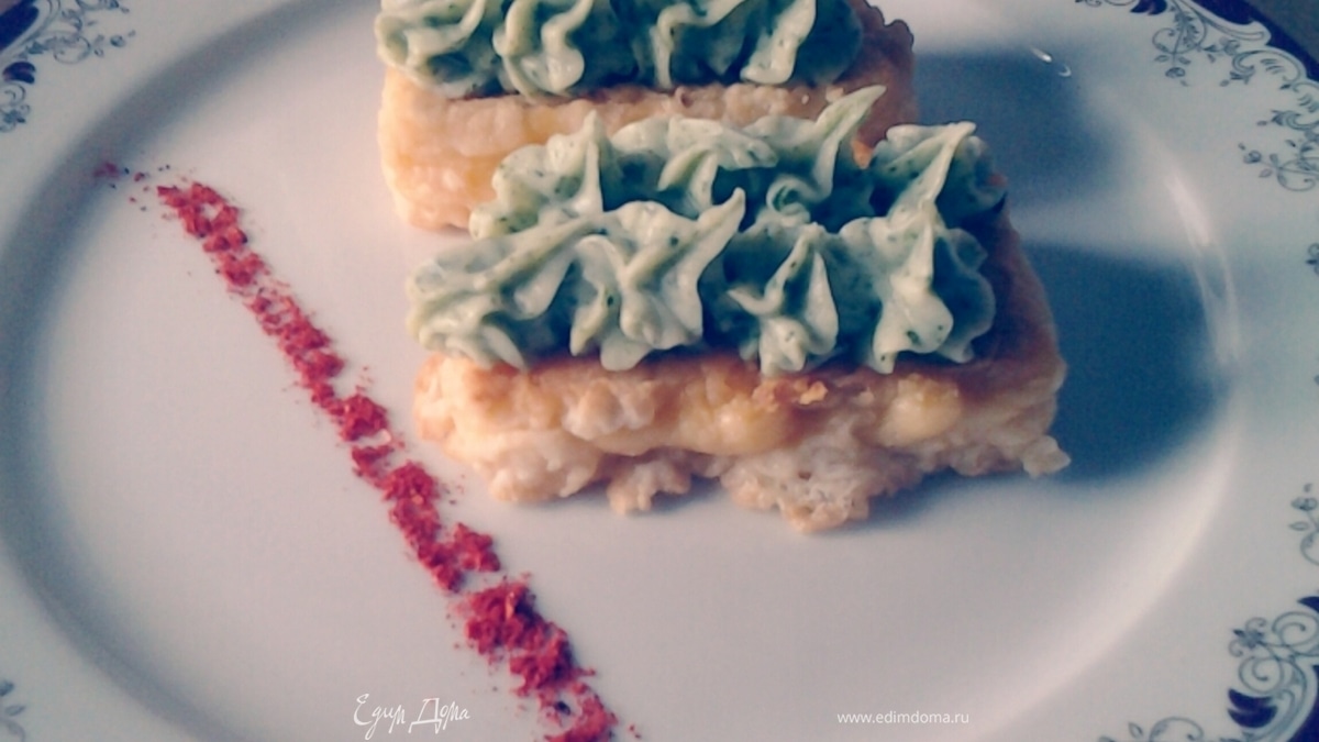 пюре со шпинатом на сырной подушке