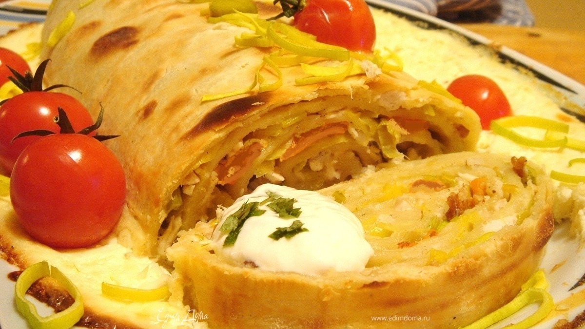 Паста-рулет с курицей и беконом для защитников Отечества 