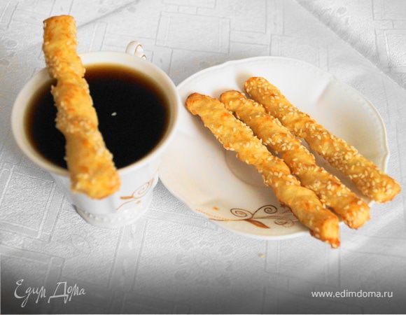 Сырные палочки с кунжутом
