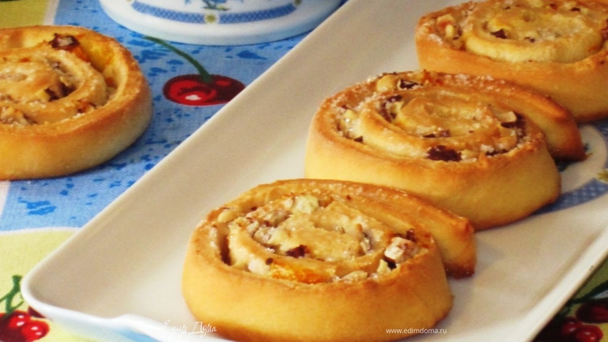 Булочки-улитки с фундуком