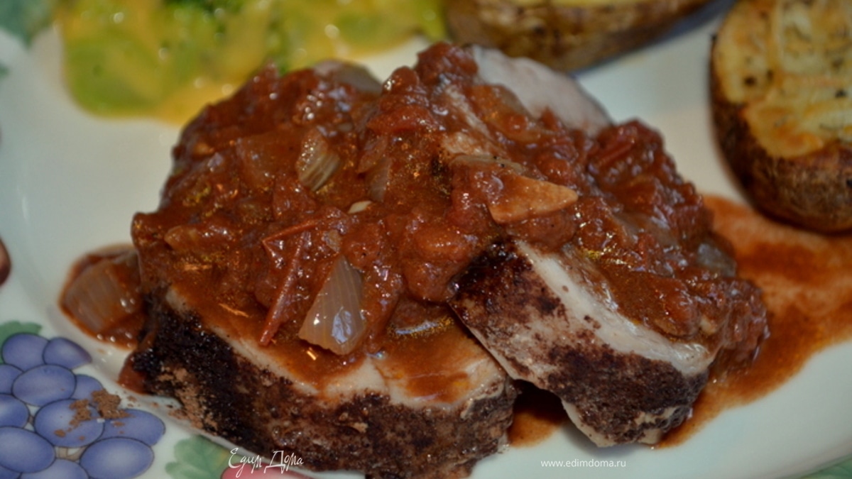 Свиное филе с шоколадным соусом