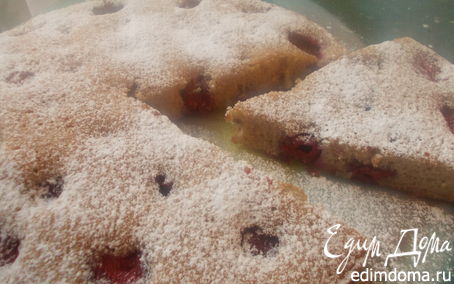 Рецепт Клубнично-вишневый пирог с корицей