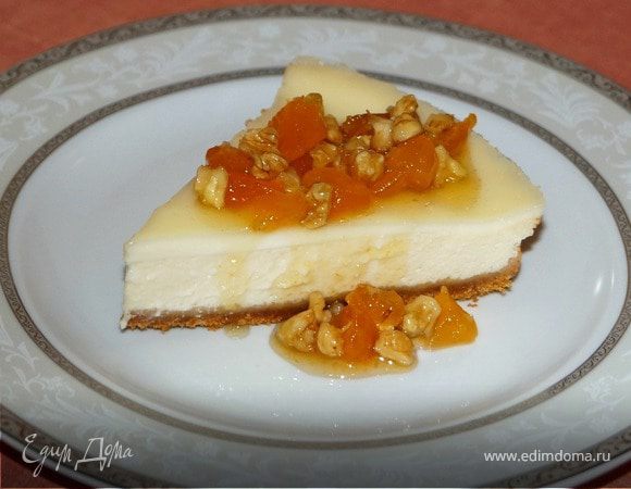 Чизкейк со сметанным кремом, курагой и медом Чизкейк со сметанным кремом, курагой и медом