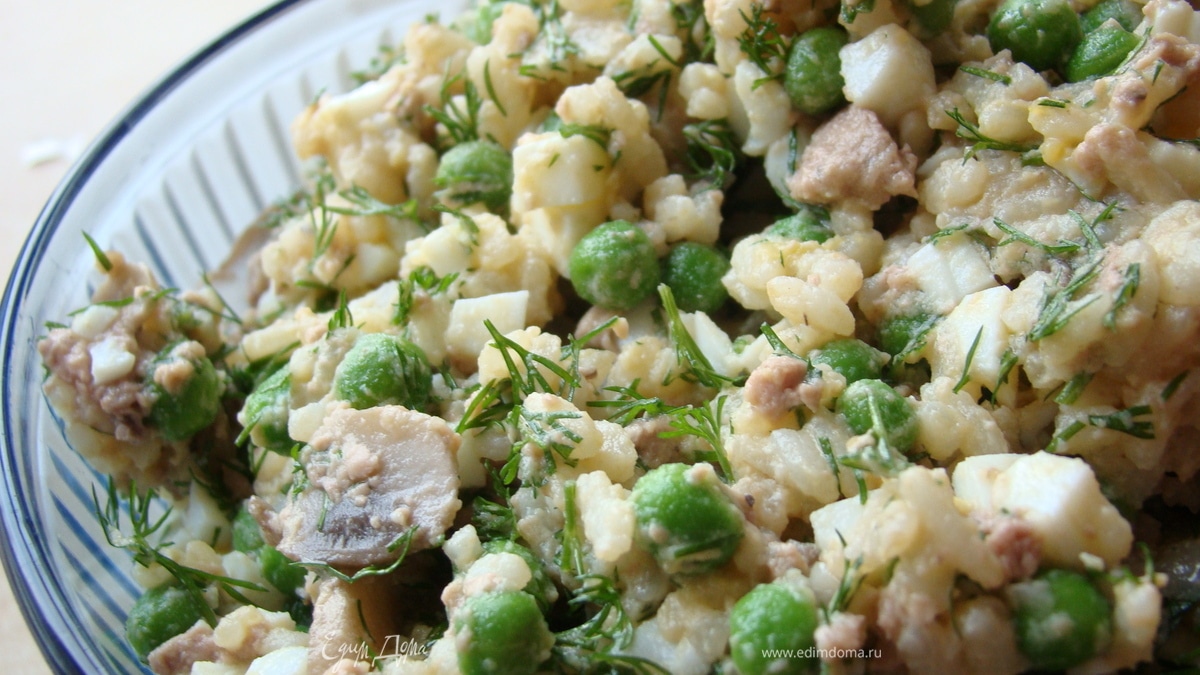 Салат с печенью трески