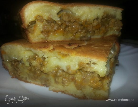 Пирог из фарша с грибами