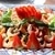 Праздничный салат с руколой, креветками и клубникой