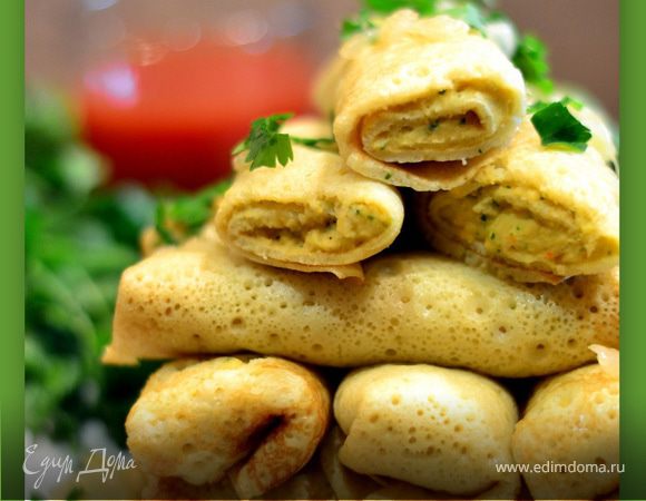 Дырчатые налистники с начинкой из гороха