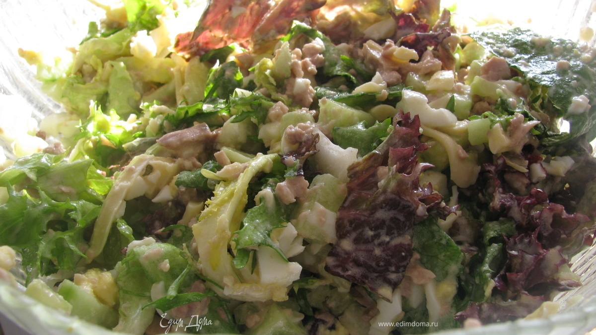 Салат с печенью трески