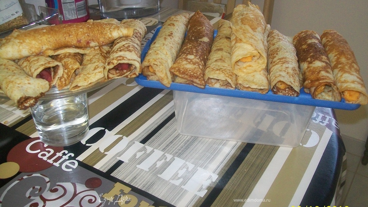 И снова блинчики... манно-овсяные, да еще с двумя начинками