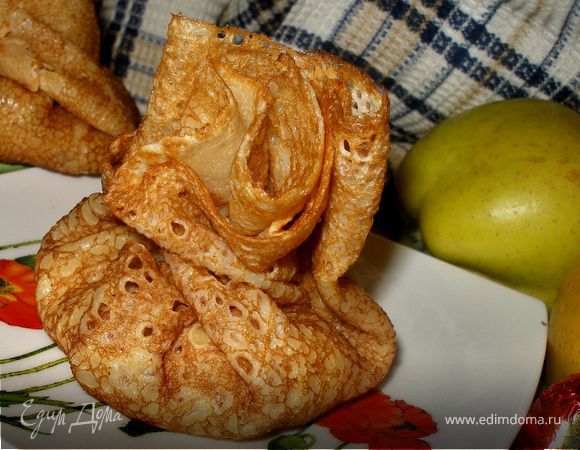 Заварные блины на молоке с начинкой из яблок Заварные блины на молоке с начинкой из яблок