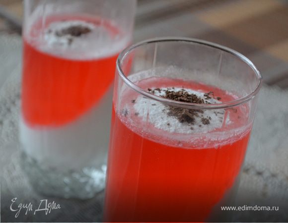 Панна котта с малиновым желе Панна котта с малиновым желе