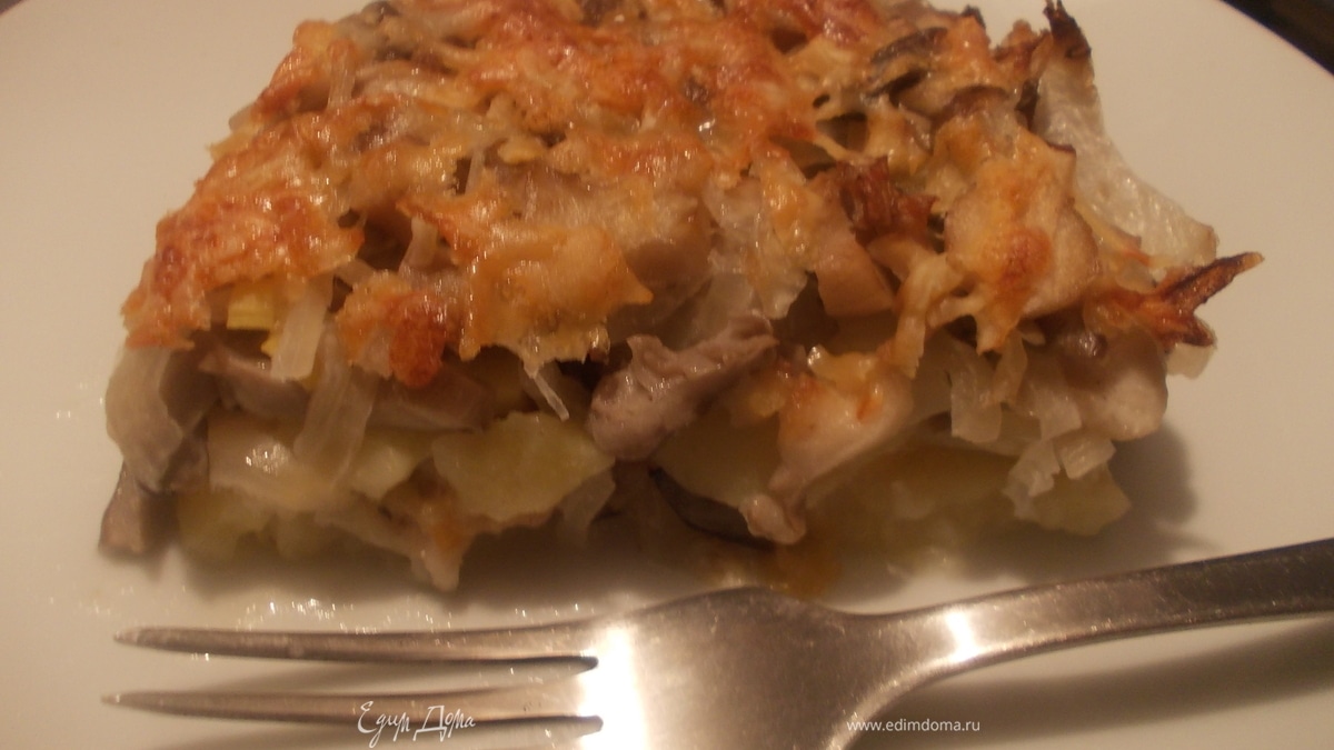 Картофельная запеканка с курицей и грибами