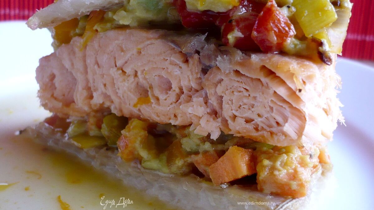 Запеченное филе двух видов рыбы с овощами «Несладкая парочка»