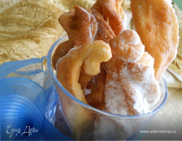 Хворост на сливках