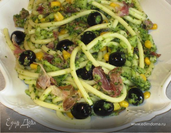 Букатини с брокколи и сырокопченым окороком