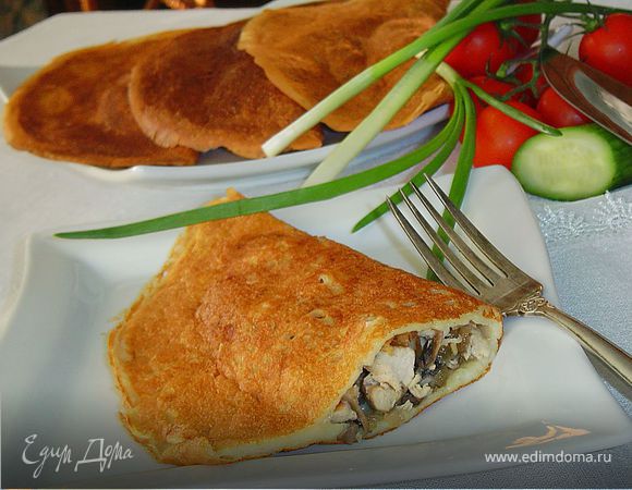 Блинчатые пирожки с начинкой из курятины и грибов Блинчатые пирожки с начинкой из курятины и грибов
