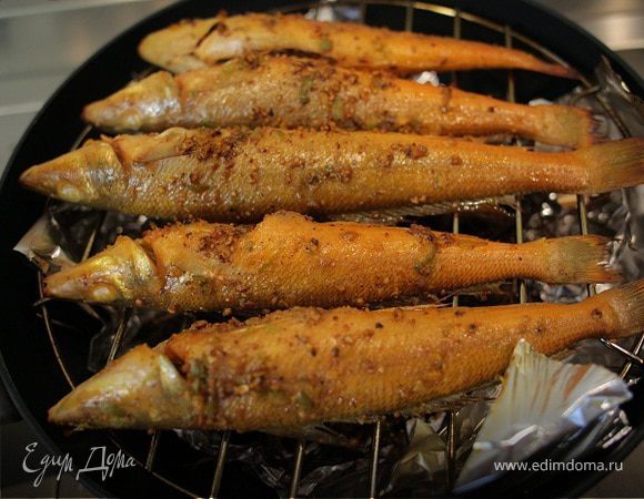 Рыба, копченная в воке 