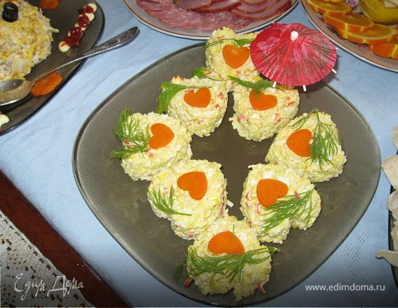 САЛАТ С КРАБОВЫМ МЯСОМ САЛАТ С КРАБОВЫМ МЯСОМ