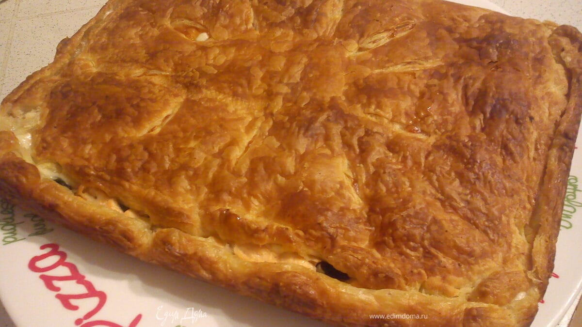 Пирог с семгой и шпинатом