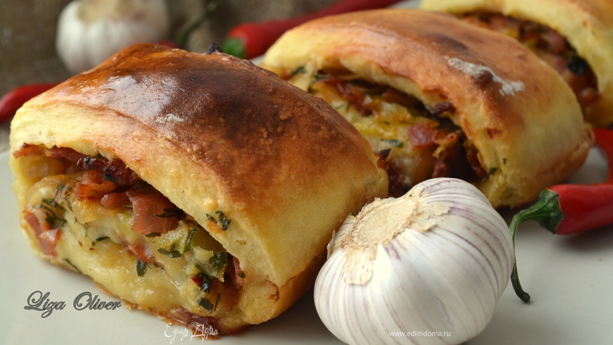 Мекленбурские картофельные рулеты со шкварками из бекона 