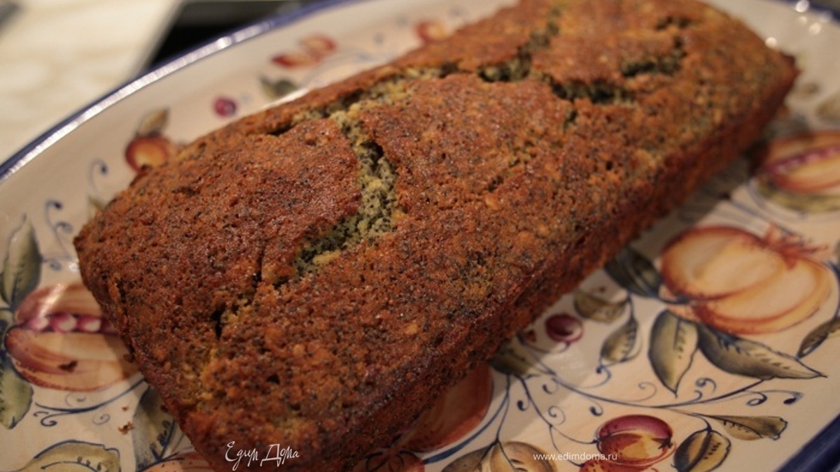 Цитрусовый кекс с маком и миндалем