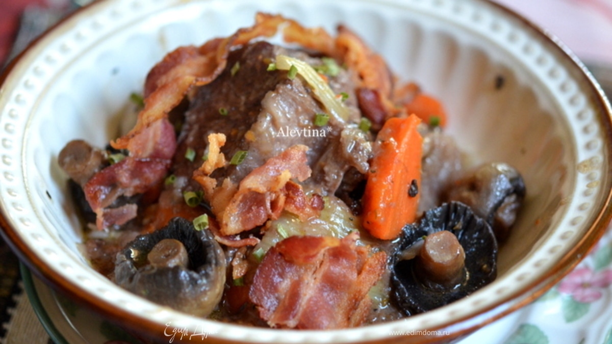 Говяжьи ребра по-бургундски