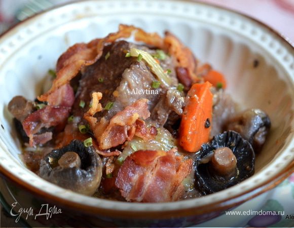 Говяжьи ребра по-бургундски