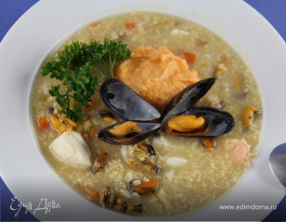 Рыбная похлебка с мидиями, пшеном и тыквенной заправкой