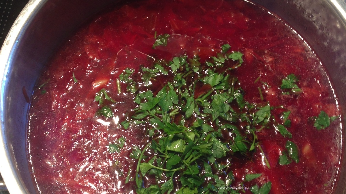 Борщ с гренками