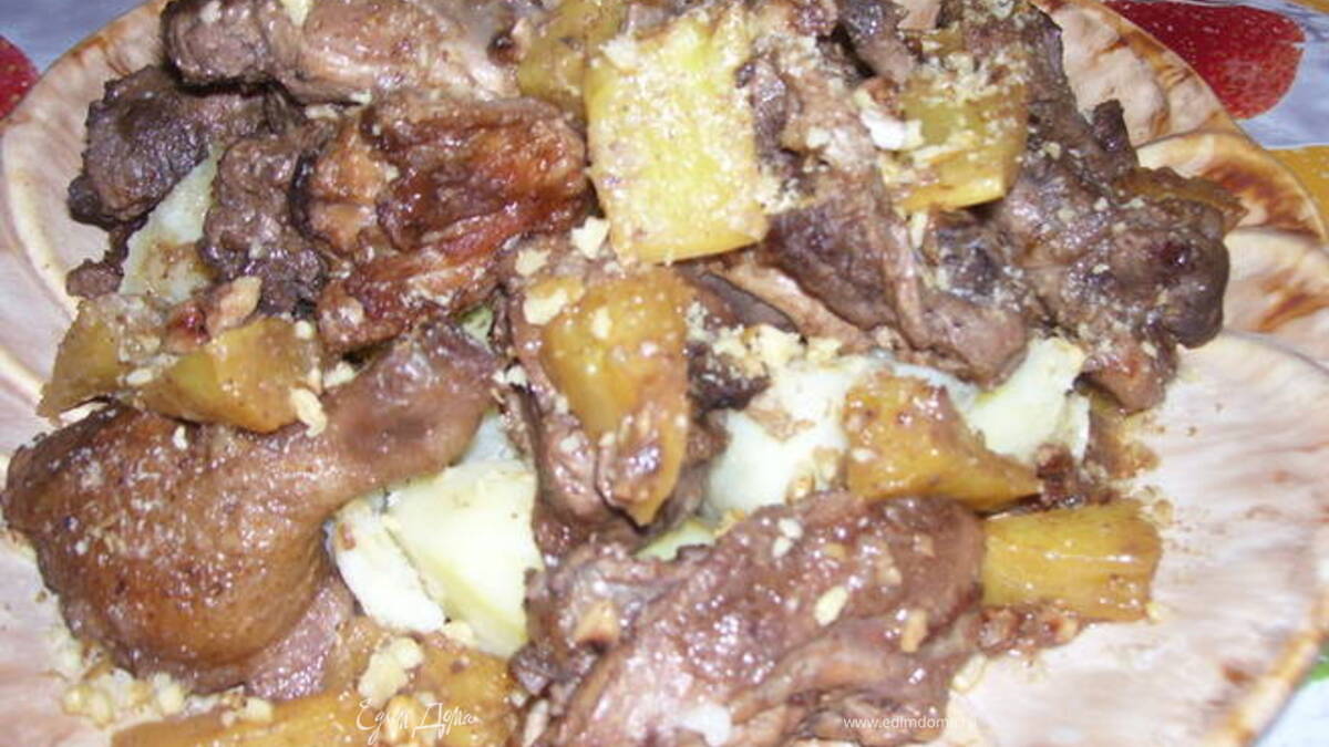 Утка с ананасами