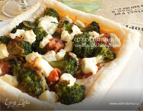 ОТКРЫТЫЙ ПИРОГ С БРОККОЛИ, БЕКОНОМ И СЫРОМ