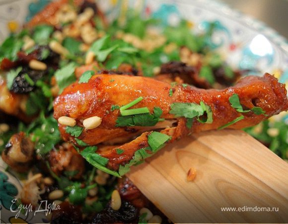 Куриные окорочка с вишней и кедровыми орехами Куриные окорочка с вишней и кедровыми орехами