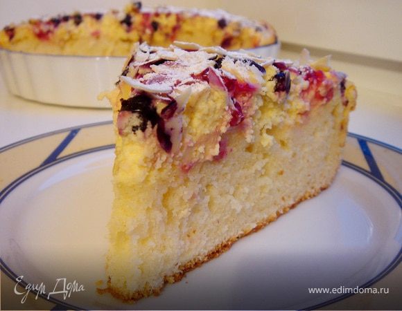 Сливочный пирог с творожной заливкой и ягодами Сливочный пирог с творожной заливкой и ягодами