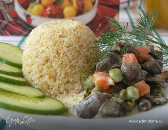 Куриные сердечки в сырном соусе Куриные сердечки в сырном соусе