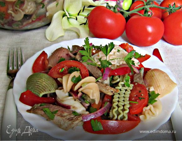 Сытный салат для всей семьи