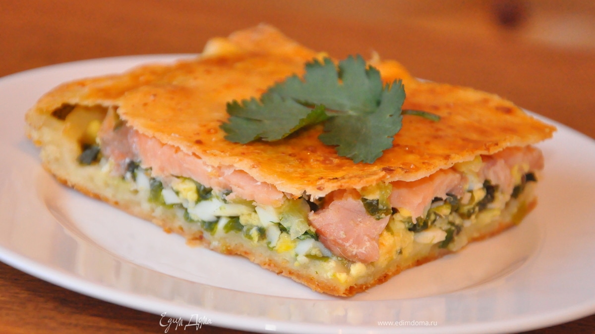 Пирог с семгой и тонким творожным тестом