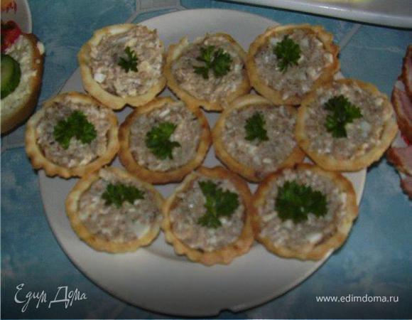 Паштет из куриной печени в тарталетках