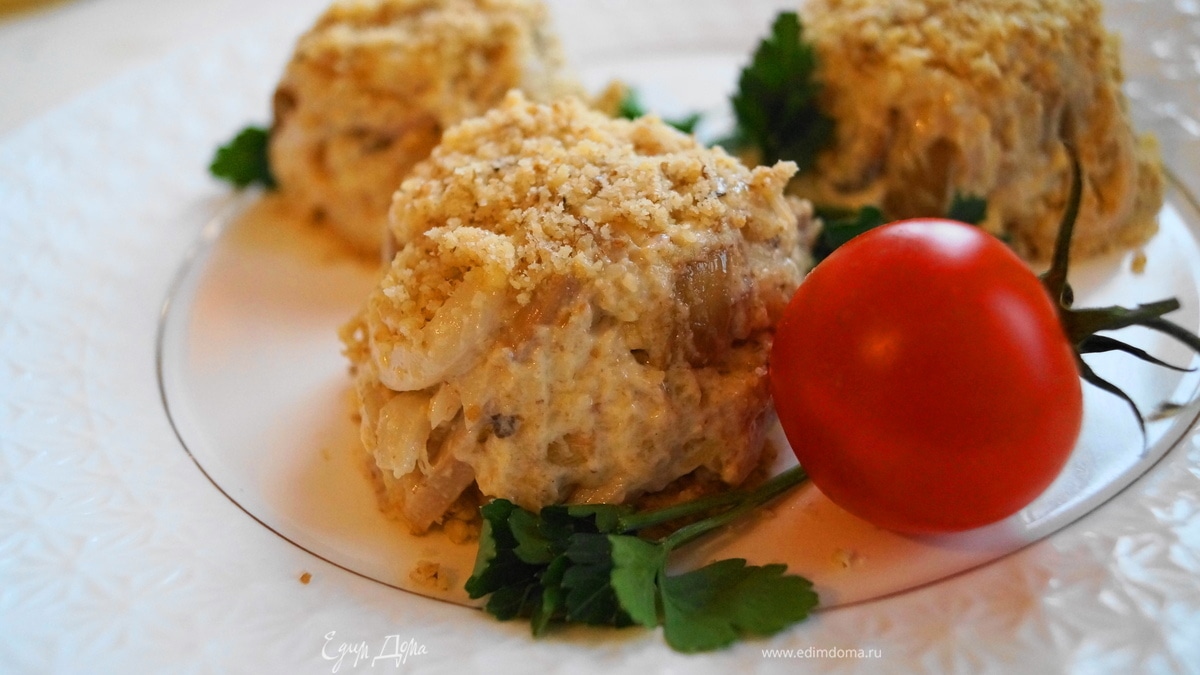 Салат с кальмарами и шампиньонами