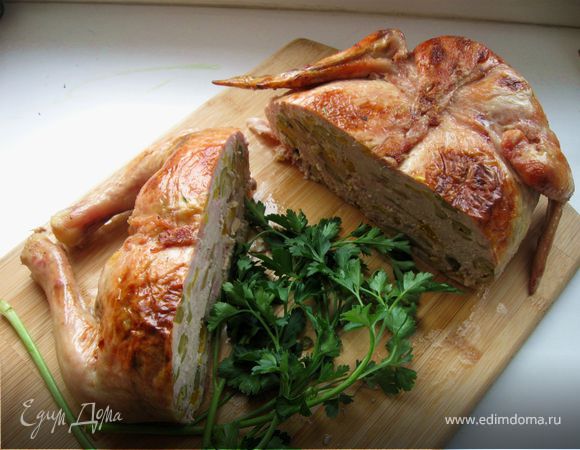 Румяная курочка по-французски «Птичка с сюрпризом» Румяная курочка по-французски «Птичка с сюрпризом»