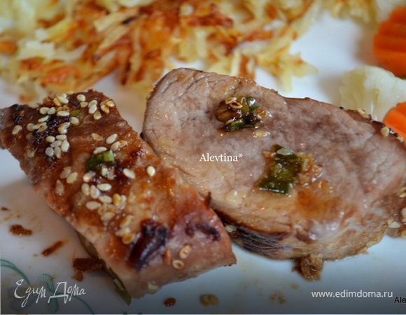 Маринованное свиное филе с кунжутом