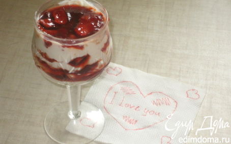 Рецепт Десерт из маскарпоне и ягодно-яблочного конфитюра