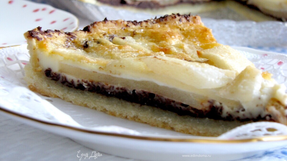 Пирог с грушами и шоколадом