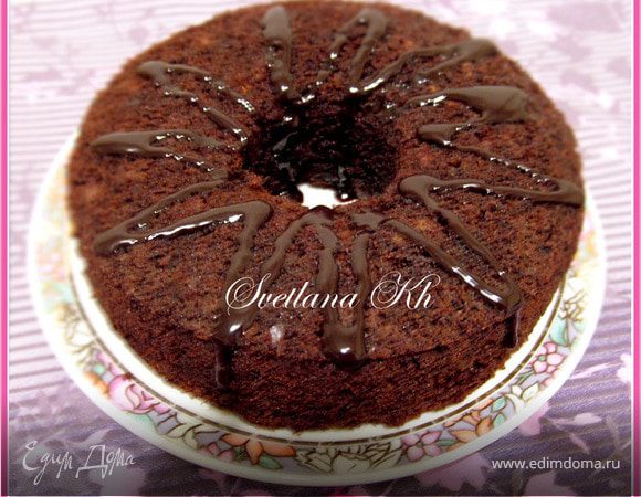 Шоколадный кекс-бисквит с орехами