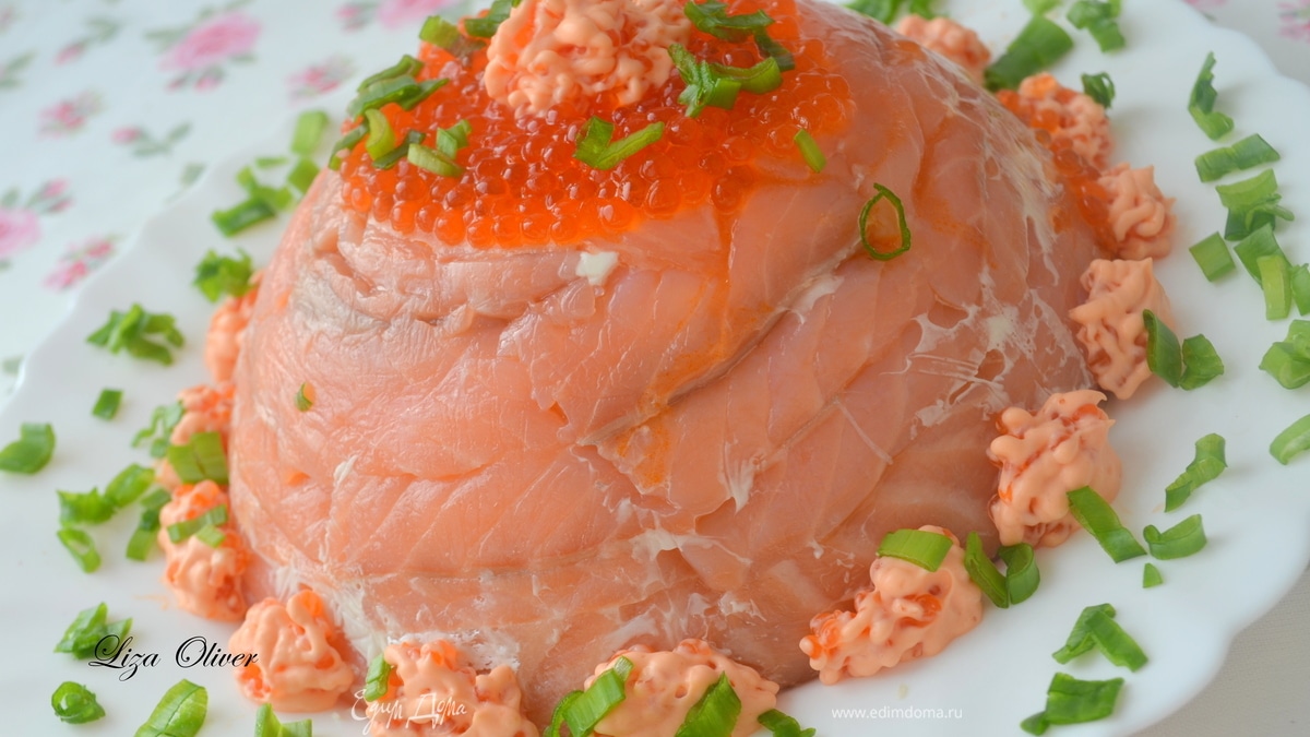 Праздничный цукотто из форели с нежнейшим креветочным муссом, огурцом и сливочным кремом