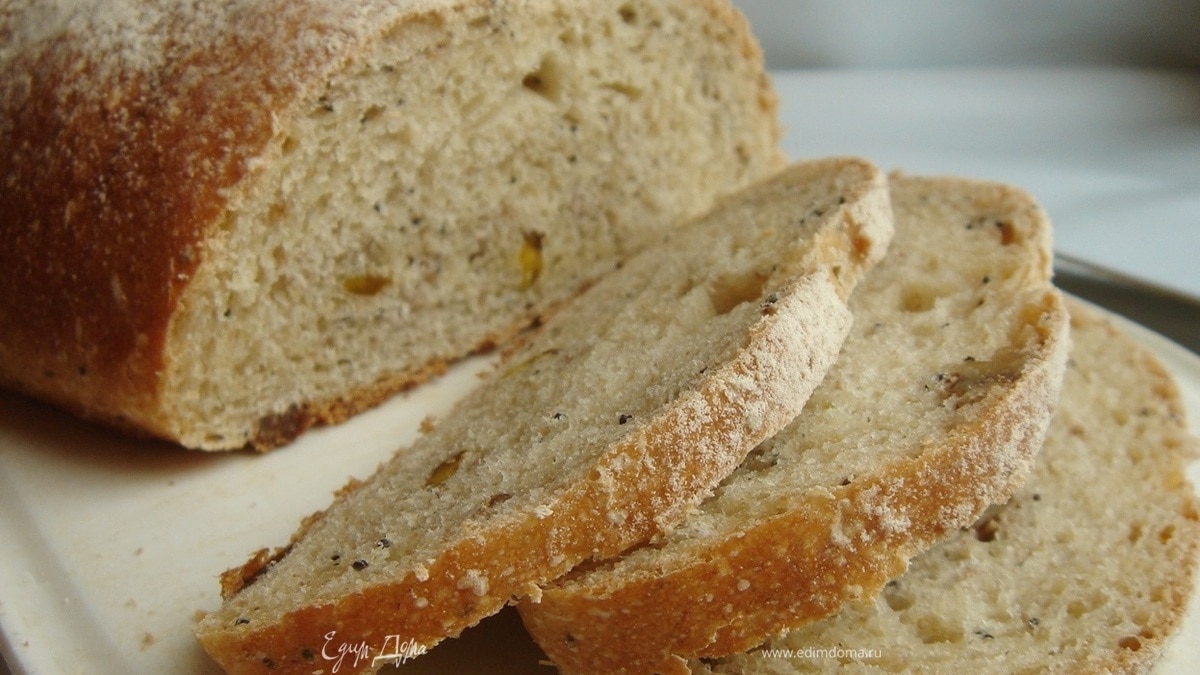 Зерновой хлеб на зрелом тесте из 4 видов муки